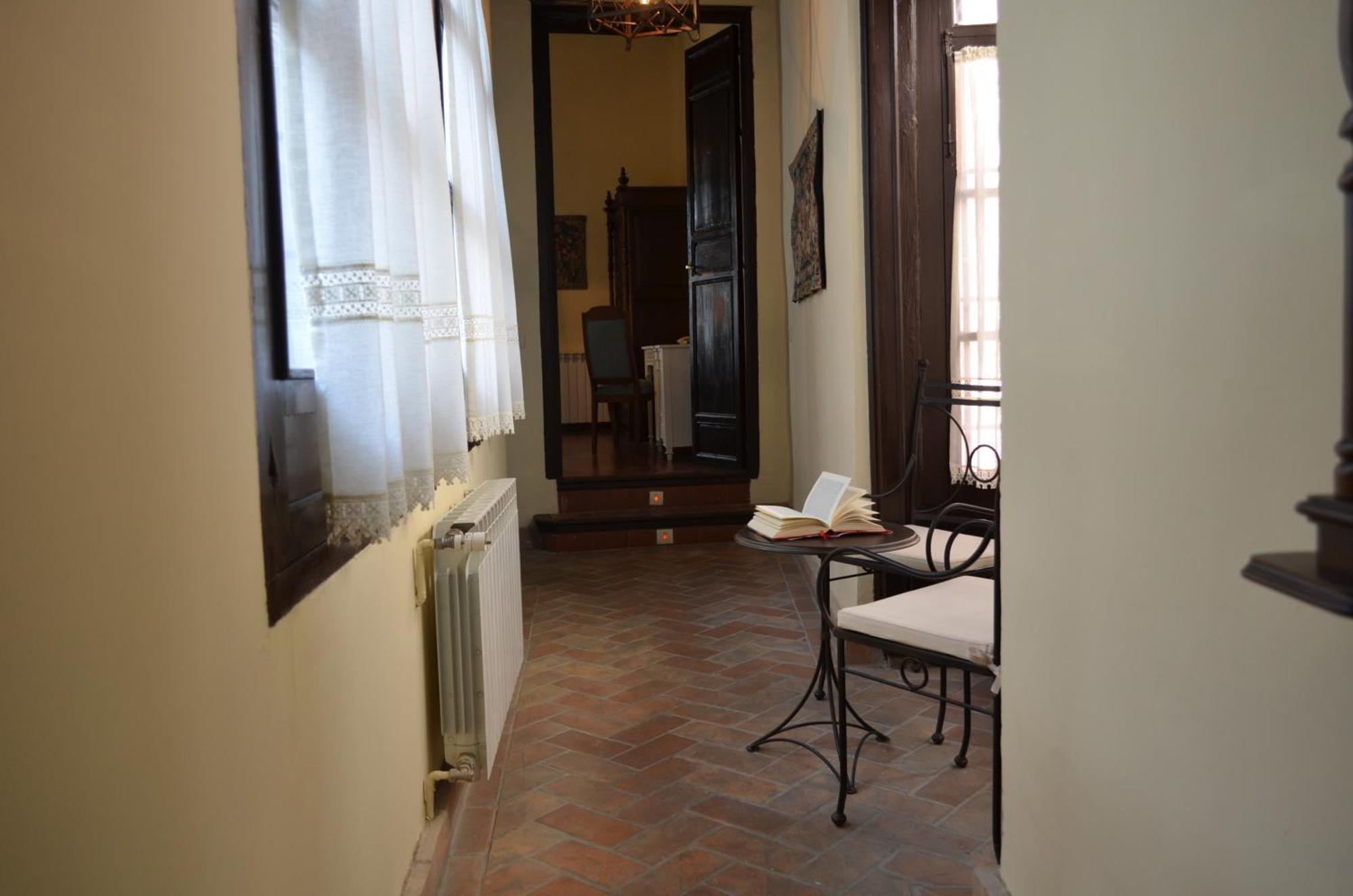 Palacio De Mariana Pineda Granada Exterior foto