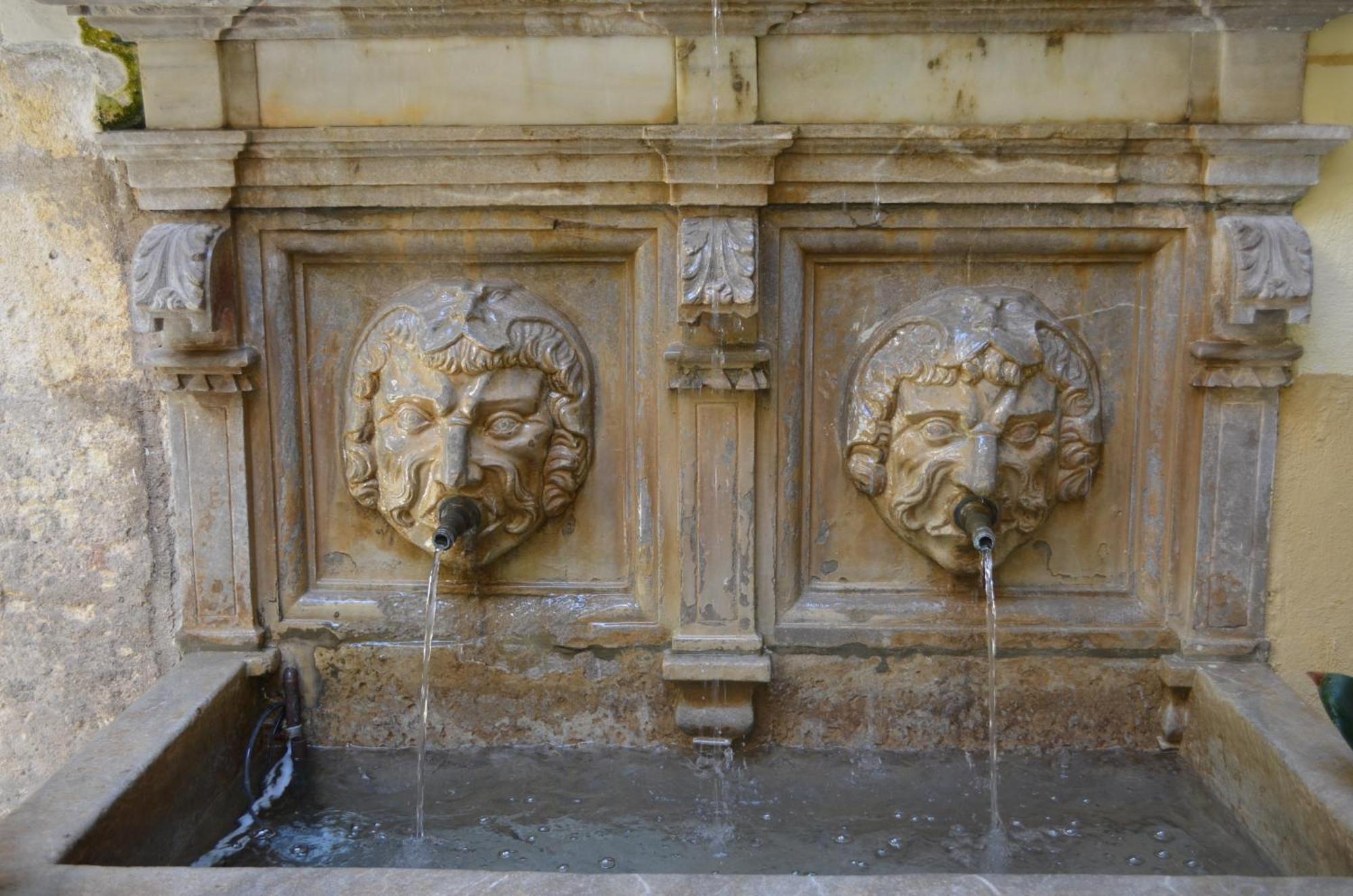 Palacio De Mariana Pineda Granada Exterior foto